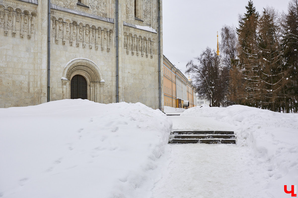 «Открыть турбизнес прямо сейчас» — значит, «подарить своим детям безоблачное будущее»? Обсуждаем рациональность идеи, а также актуальные направления ее реализации с президентом Международной академии туриндустрии Игорем Каверзиным.