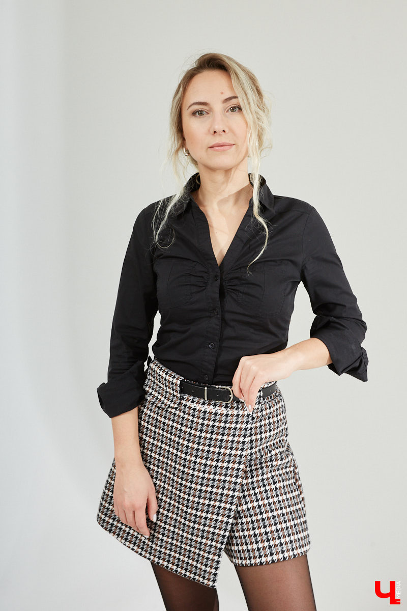 Красота в простоте — мысль неновая, но работает отлично. Что фотограф Дарья Липатова с блеском и продемонстрировала, когда стала героиней нашей рубрики «Свой стиль».