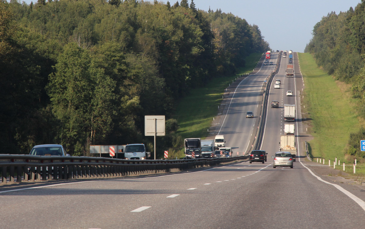 Несмотря на капризы погоды, в областном центре стартует массовый ремонт автомобильных дорог. Изменить планы не в состоянии даже погодный «Армагеддон». Специалисты планируют приступить к работам уже 1 апреля. А тремя днями позже в регионе начнут курсировать четыре новых электропоезда.
