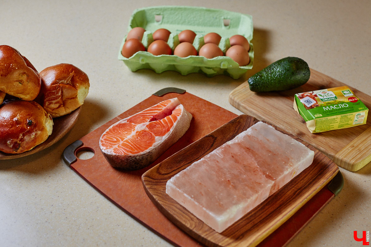 годня в меню «Кулинарного ответа» яйцо по-французски, голландский соус, северная рыба — карта мира на тарелке для организатора гастротуров.