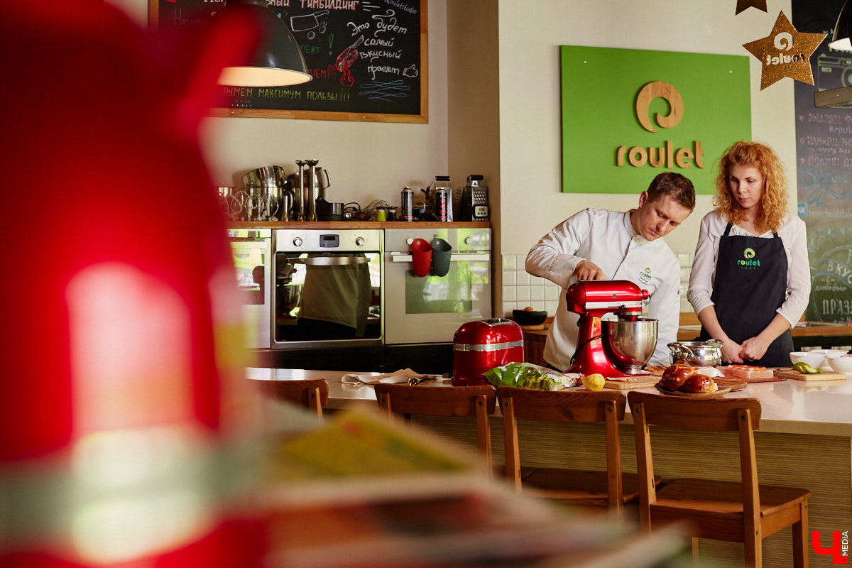 годня в меню «Кулинарного ответа» яйцо по-французски, голландский соус, северная рыба — карта мира на тарелке для организатора гастротуров.