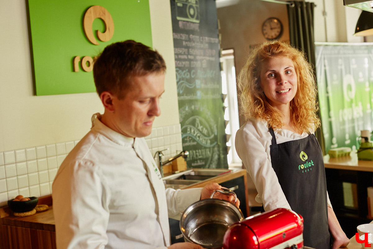 годня в меню «Кулинарного ответа» яйцо по-французски, голландский соус, северная рыба — карта мира на тарелке для организатора гастротуров.