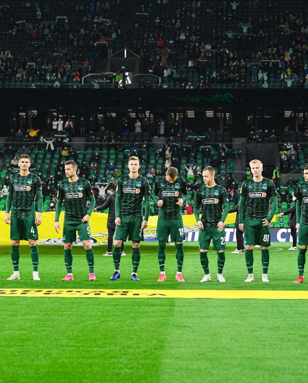 Бывший игрок владимирского «Торпедо» Никита Кривцов попал в число молодых футболистов России, которые могут хорошо проявить себя после отъезда легионеров. Молодой человек теперь выступает за клуб «Краснодар» и регулярно выходит на поле. И у него есть все шансы закрепиться в составе не только своей команды, но и молодежной сборной страны.