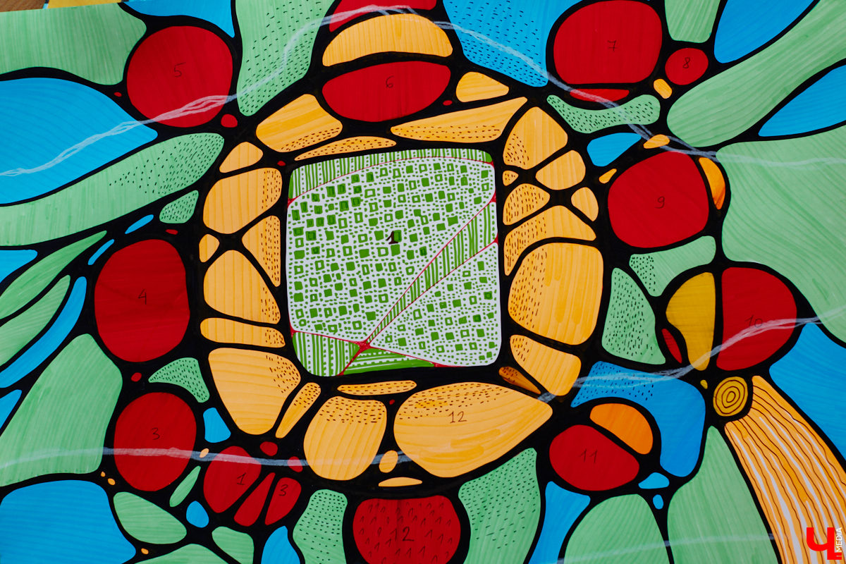 Иллюстратор книг Ширвиндта и арт-терапевт Наталья Колпакова научила заинтересованных владимирцев справляться с негативом, достигать желанных целей и договариваться со Вселенной методом нейрографики.