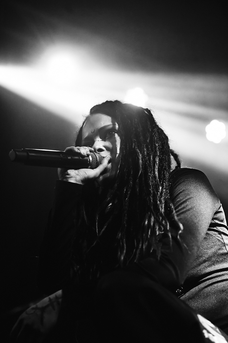 Первого апреля во Владимир с концертом приехала, пожалуй, одна из любимых в нашем городе альтернативных рок-групп «Слот». Их выступление оставило после себя сильные впечатления. «Слот» сегодня не менее злые и жёсткие, чем в эпоху расцвета российской альтернативы.