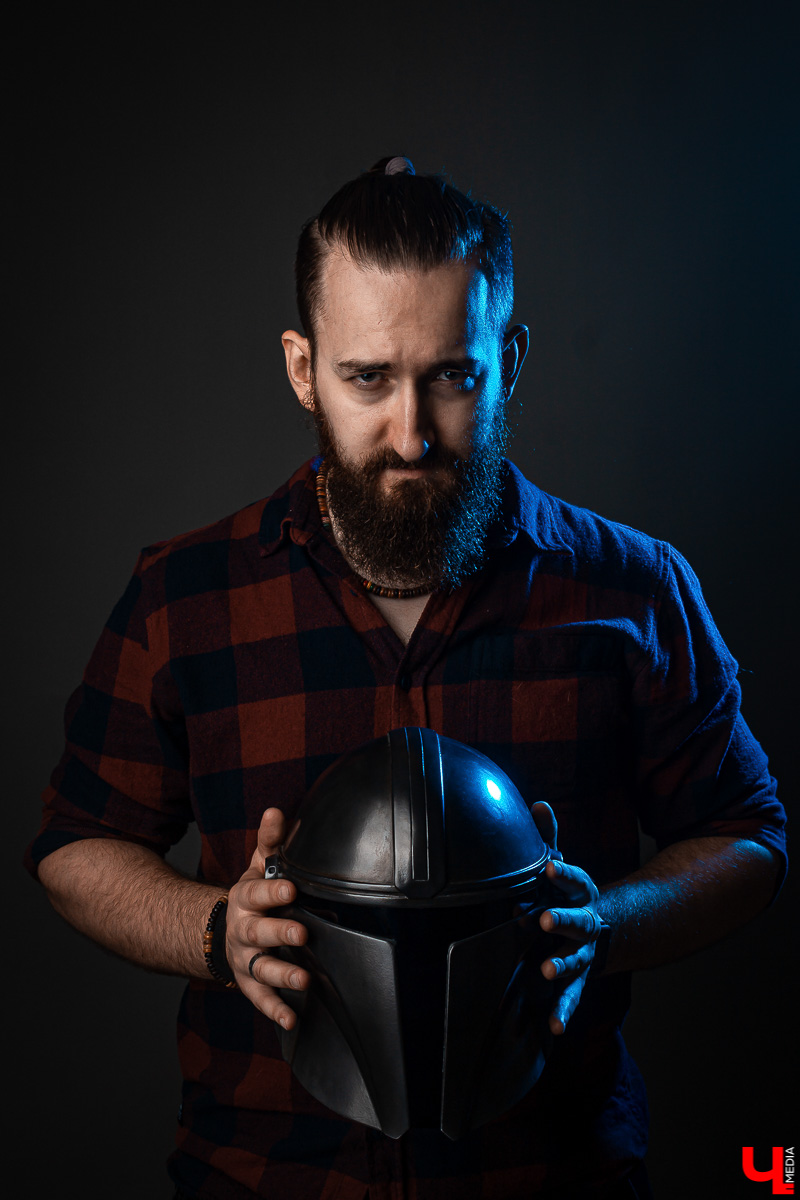 На протяжении месяца россияне прощаются с зарубежными социальными сетями, устанавливают сервисы VPN и всеми возможными способами сохраняют контакт с наработанной годами аудиторией. Свободный Instagram* закончился, TikTok подустал, YouTube – всё? «Ключ-Медиа» пообщался на эту тему с популярными видеоблогерами из Владимира.