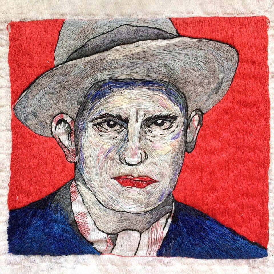 Владимирская рукодельница «рисует» картины с помощью мулине, создавая из ниток портреты известных людей, собственные фото и много другое. Про современную вышивку не для бабушек «Ключ-Медиа» пообщался с Кристиной Кошель.