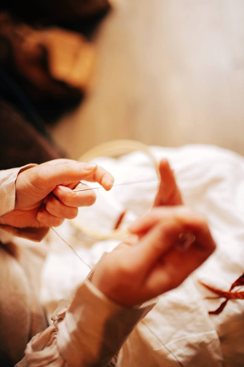 Владимирская рукодельница «рисует» картины с помощью мулине, создавая из ниток портреты известных людей, собственные фото и много другое. Про современную вышивку не для бабушек «Ключ-Медиа» пообщался с Кристиной Кошель.