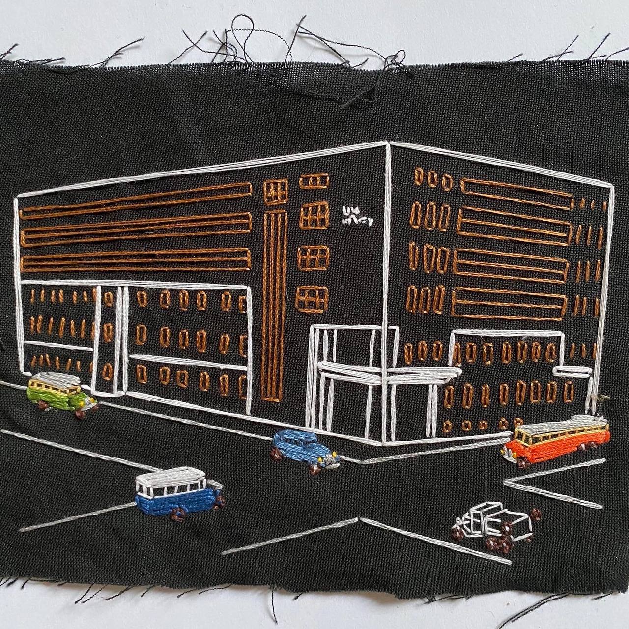 Владимирская рукодельница «рисует» картины с помощью мулине, создавая из ниток портреты известных людей, собственные фото и много другое. Про современную вышивку не для бабушек «Ключ-Медиа» пообщался с Кристиной Кошель.