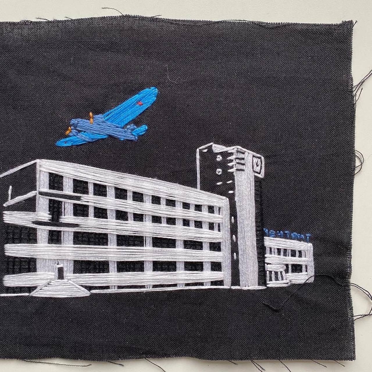 Владимирская рукодельница «рисует» картины с помощью мулине, создавая из ниток портреты известных людей, собственные фото и много другое. Про современную вышивку не для бабушек «Ключ-Медиа» пообщался с Кристиной Кошель.