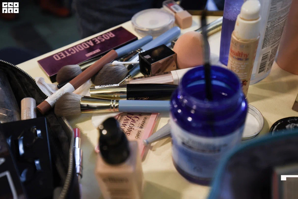 Ковровские модели приняли участие в Neva Fashion Week в Санкт-Петербурге. Главным требованием к выходу на подиум было умение ходить на каблуках. И, как считает руководитель агентства, это не случайно. В моду снова возвращается женственность.