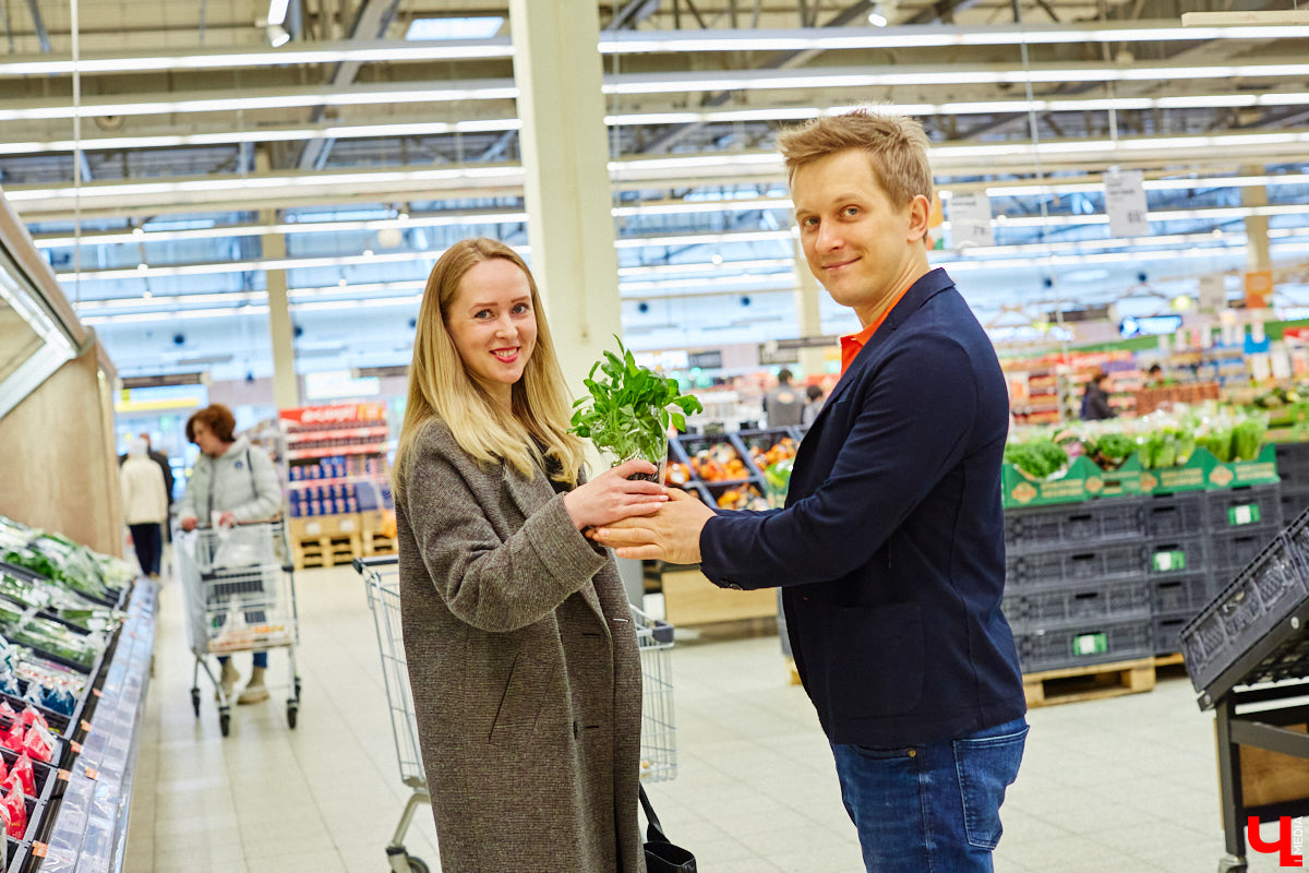 Создатель школы традиционного этикета Екатерина Богданова отвергла кулинарные традиции в поисках быстрого в приготовлении, полезного и красивого блюда. На помощь ей пришел обновленный рецепт лазаньи, которая получилась вкусной не только на вид!