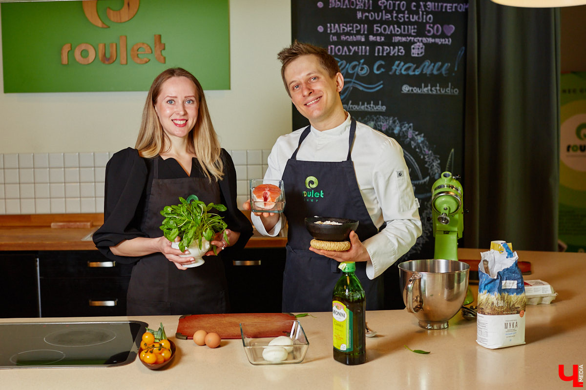 Создатель школы традиционного этикета Екатерина Богданова отвергла кулинарные традиции в поисках быстрого в приготовлении, полезного и красивого блюда. На помощь ей пришел обновленный рецепт лазаньи, которая получилась вкусной не только на вид!