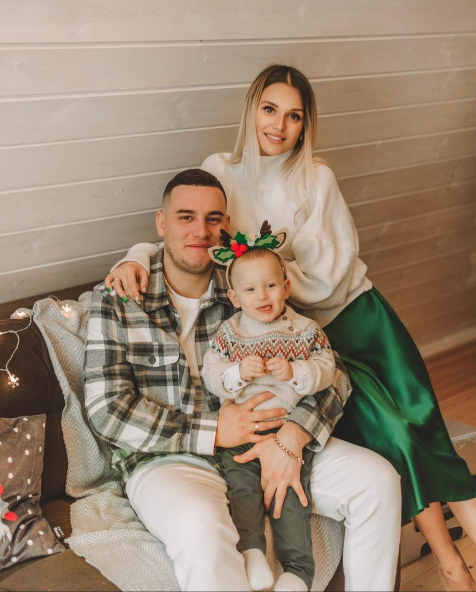 Материнство – это не только пополнение в семействе, но и возможность для творчества! В свободное от домашних забот время мамы-блогеры следят за процентным содержанием красоты в мире, учат подписчиков зарабатывать деньги и развивают собственный бизнес, основанный в декретные времена.