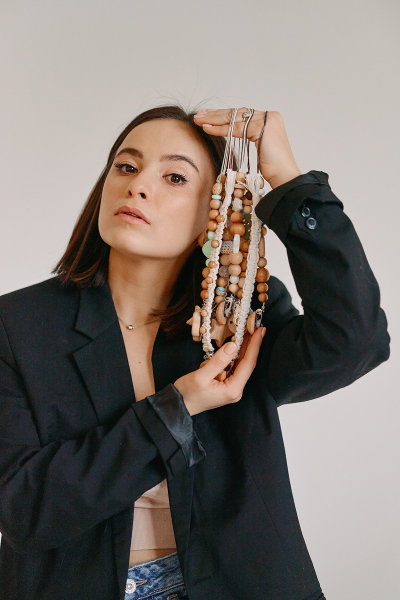 Материнство – это не только пополнение в семействе, но и возможность для творчества! В свободное от домашних забот время мамы-блогеры следят за процентным содержанием красоты в мире, учат подписчиков зарабатывать деньги и развивают собственный бизнес, основанный в декретные времена.