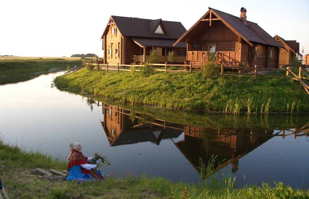 В этом году экоотель «Горячие ключи» отмечает ни много ни мало 20-летие со дня своего появления! И все это время его сотрудники ежедневно работают над улучшением сервиса, даря гостям великолепный отдых и незабываемые эмоции!