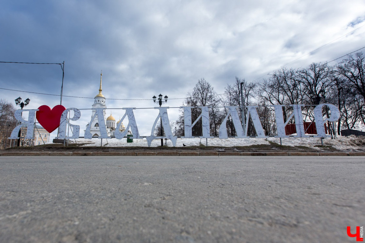 Областной центр стремительно меняет свое лицо. Хорошо это или плохо – каждый решает сам. Но всегда интересно сравнить, как было и как стало. Чем мы и занялись. Предлагаем вашему вниманию топ-5 самых заметных городских изменений за последнее время.