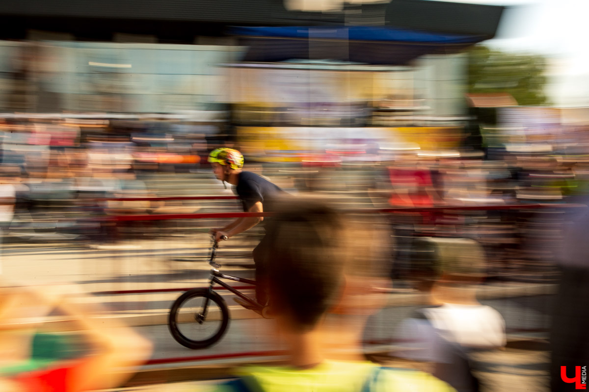 Какие шеринговые новшества ожидают нас в новом сезоне? Вот такие: Lucky Bike уходит из областного центра. Вчера компания сообщила об этом в группе франшизы «ВКонтакте» и представила пользователям новый кикшеринг-сервис.