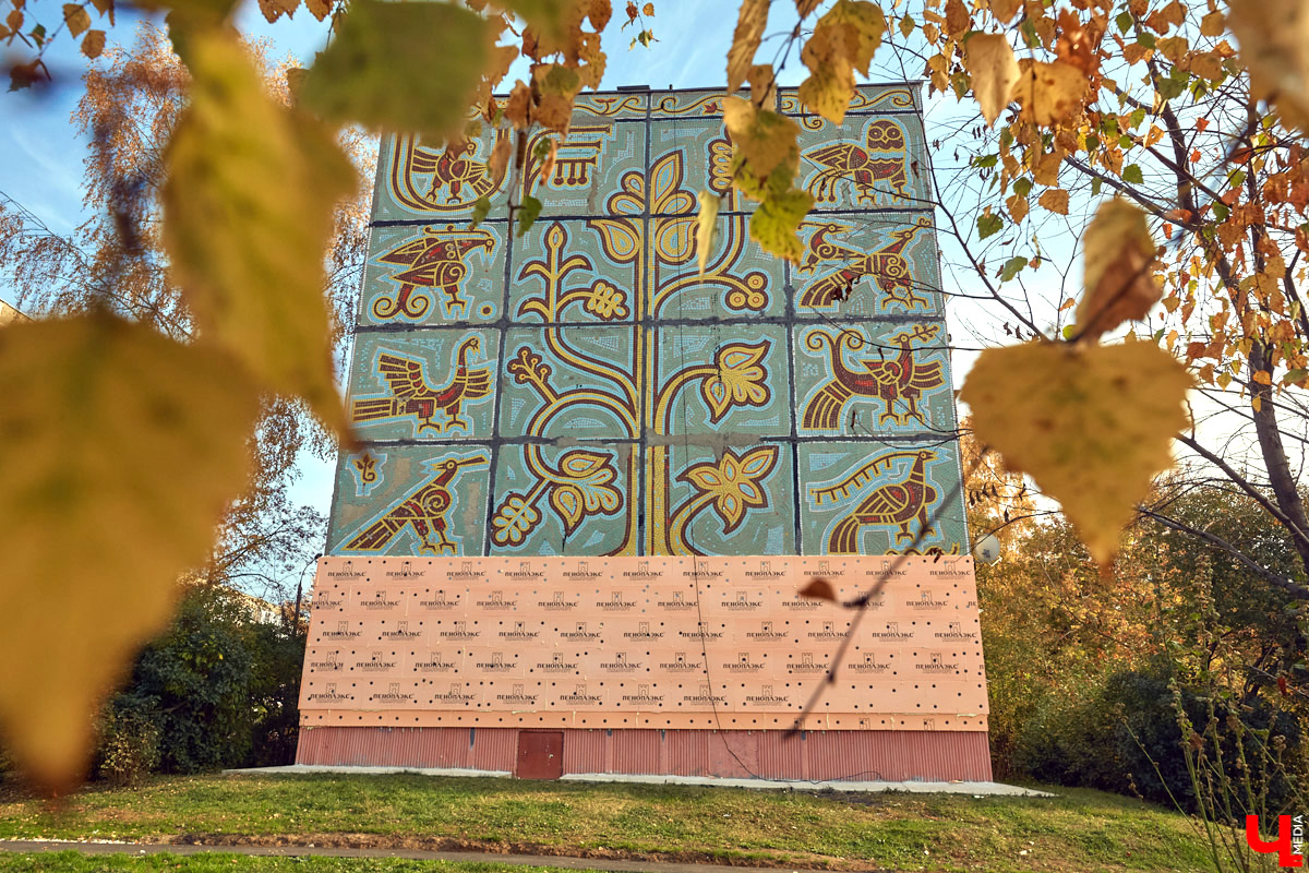 Геортоним – это собственное имя любого праздника, памятной даты, торжества, фестиваля, которыми в советское время стали обильно называть улицы. Впоследствии, в 90-х годах, некоторым из них возвратили прежние названия. Тем не менее большинство геортонимов на карте Владимира осталось, и среди них встречаются весьма оригинальные. Давайте прогуляемся по ним в преддверии майских праздников!