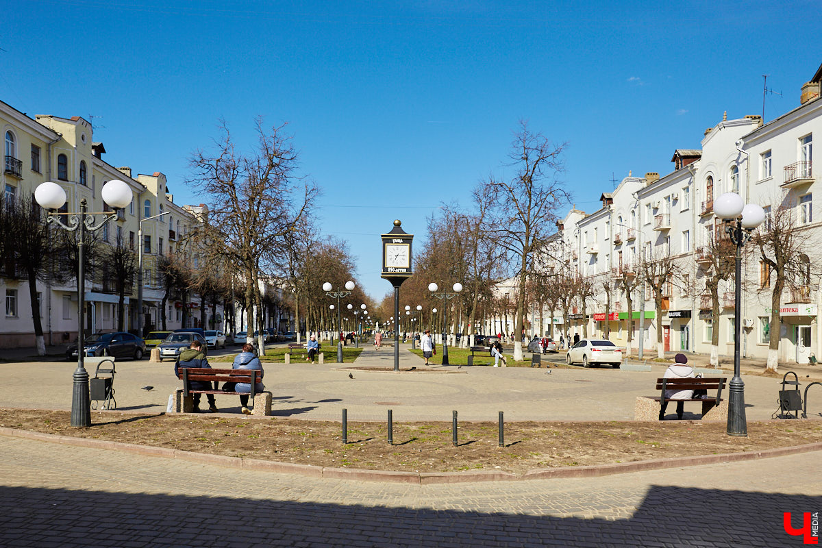 Геортоним – это собственное имя любого праздника, памятной даты, торжества, фестиваля, которыми в советское время стали обильно называть улицы. Впоследствии, в 90-х годах, некоторым из них возвратили прежние названия. Тем не менее большинство геортонимов на карте Владимира осталось, и среди них встречаются весьма оригинальные. Давайте прогуляемся по ним в преддверии майских праздников!