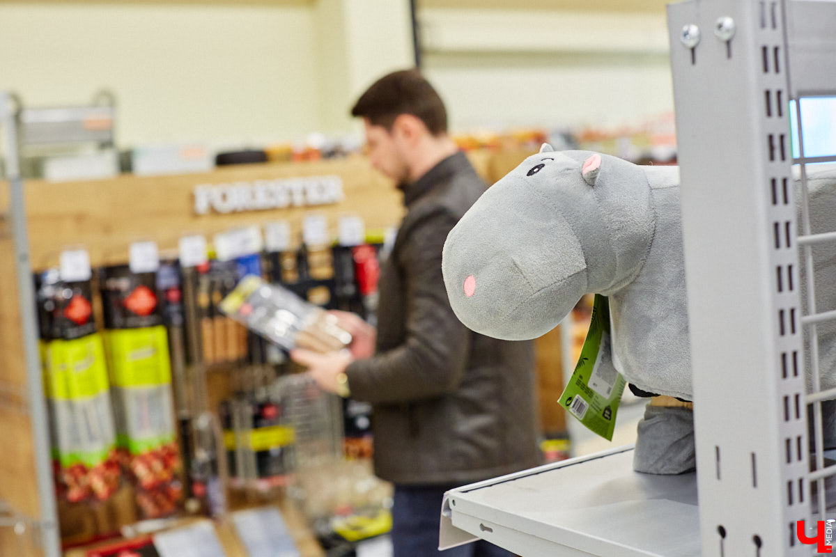 Ингредиенты всех стран объединились в бомбический соус для барбекю. Теперь майские каникулы пройдут у вас со вкусом огненного стейка, копченой паприки и экзотического микса специй!