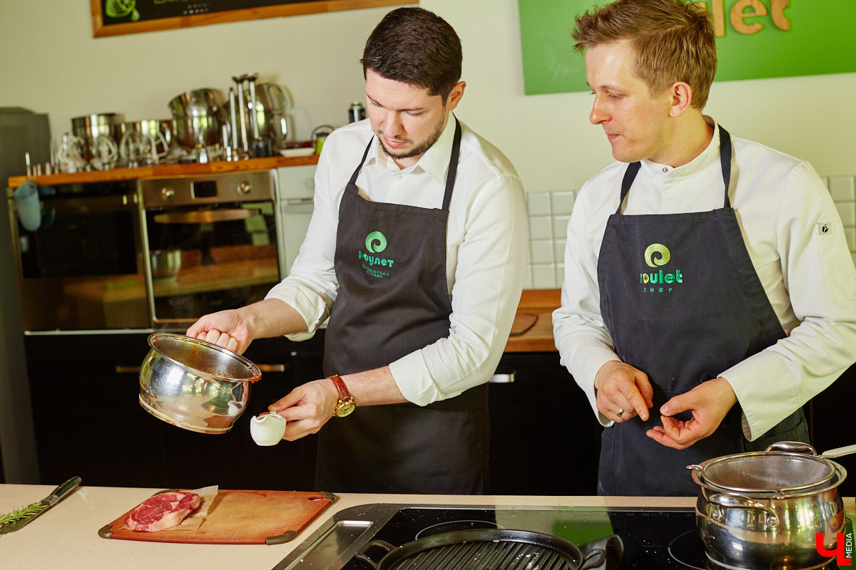 Ингредиенты всех стран объединились в бомбический соус для барбекю. Теперь майские каникулы пройдут у вас со вкусом огненного стейка, копченой паприки и экзотического микса специй!