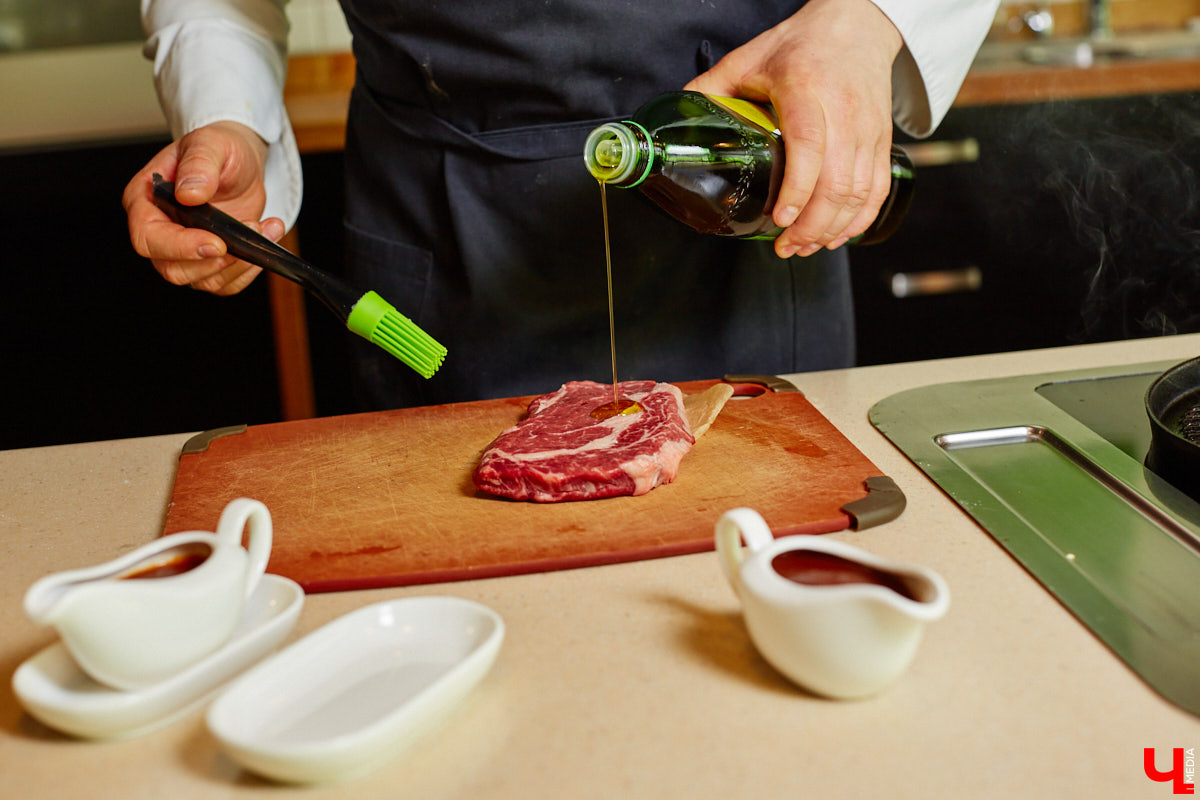 Ингредиенты всех стран объединились в бомбический соус для барбекю. Теперь майские каникулы пройдут у вас со вкусом огненного стейка, копченой паприки и экзотического микса специй!