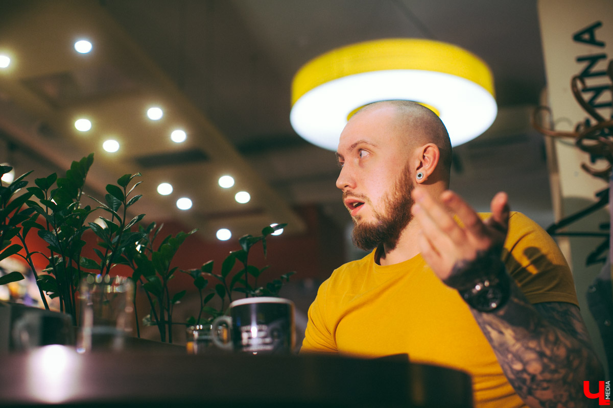 В 2024 году, если верить математике, Олег Леднев займет верхушку топа главной свадебной премии страны «TOP100AWARDS». Об этом владимирец сообщил в социальных сетях, упомянув, что сказанное является шуткой, но шестое место в списке лучших свадебных видеографов страны 2022 года – сущая правда.