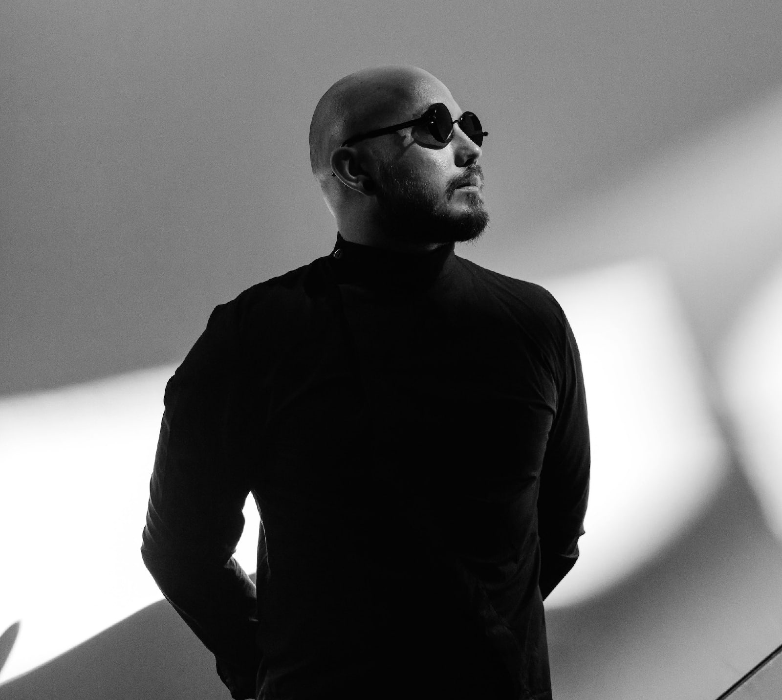 В 2024 году, если верить математике, Олег Леднев займет верхушку топа главной свадебной премии страны «TOP100AWARDS». Об этом владимирец сообщил в социальных сетях, упомянув, что сказанное является шуткой, но шестое место в списке лучших свадебных видеографов страны 2022 года – сущая правда.