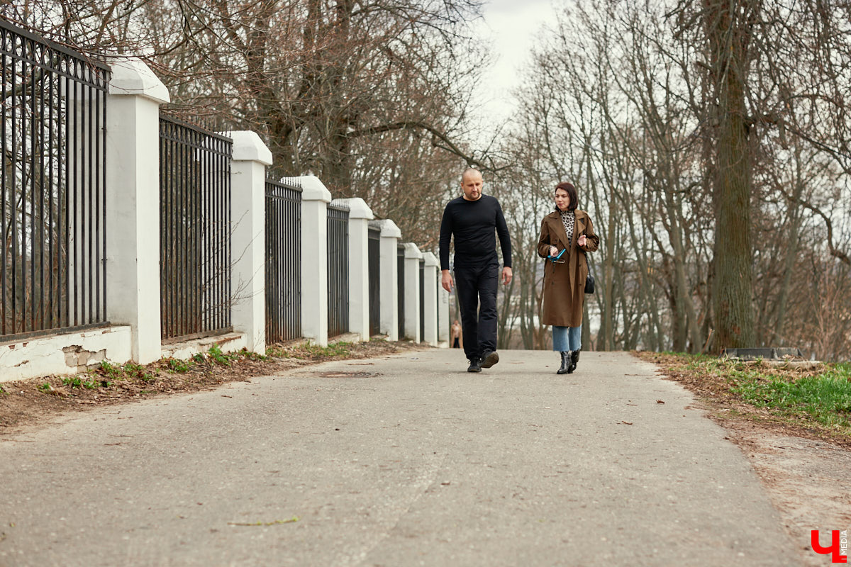 На этой неделе «Ключ-Медиа», рискуя испортить себе карму, задал неудобные вопросы глобальному эзотерику № 1 Петру Доманову. Именно так он себя сам называет. Верите в необъяснимое — тогда интервью для вас. Нет? Уверены, что и вам будет интересно прочесть нашу статью.