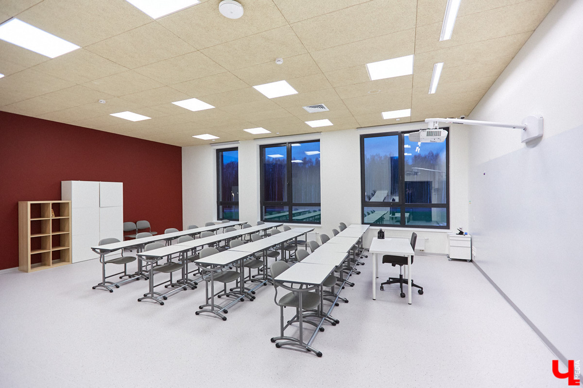 Частная школа «МИР» в Доброграде открывает набор на новый учебный год. Дни открытых дверей пройдут 14 и 28 мая, а также 4, 11, 18, 25 июня.