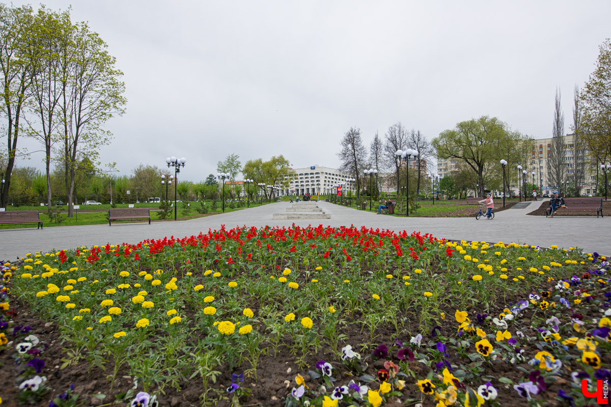 «Ключ-Медиа» собрал для вас обзор городских благоустройств с отремонтированными дворами, зелеными зонами, новыми локациями для отдыха и сотнями тысяч цветов!