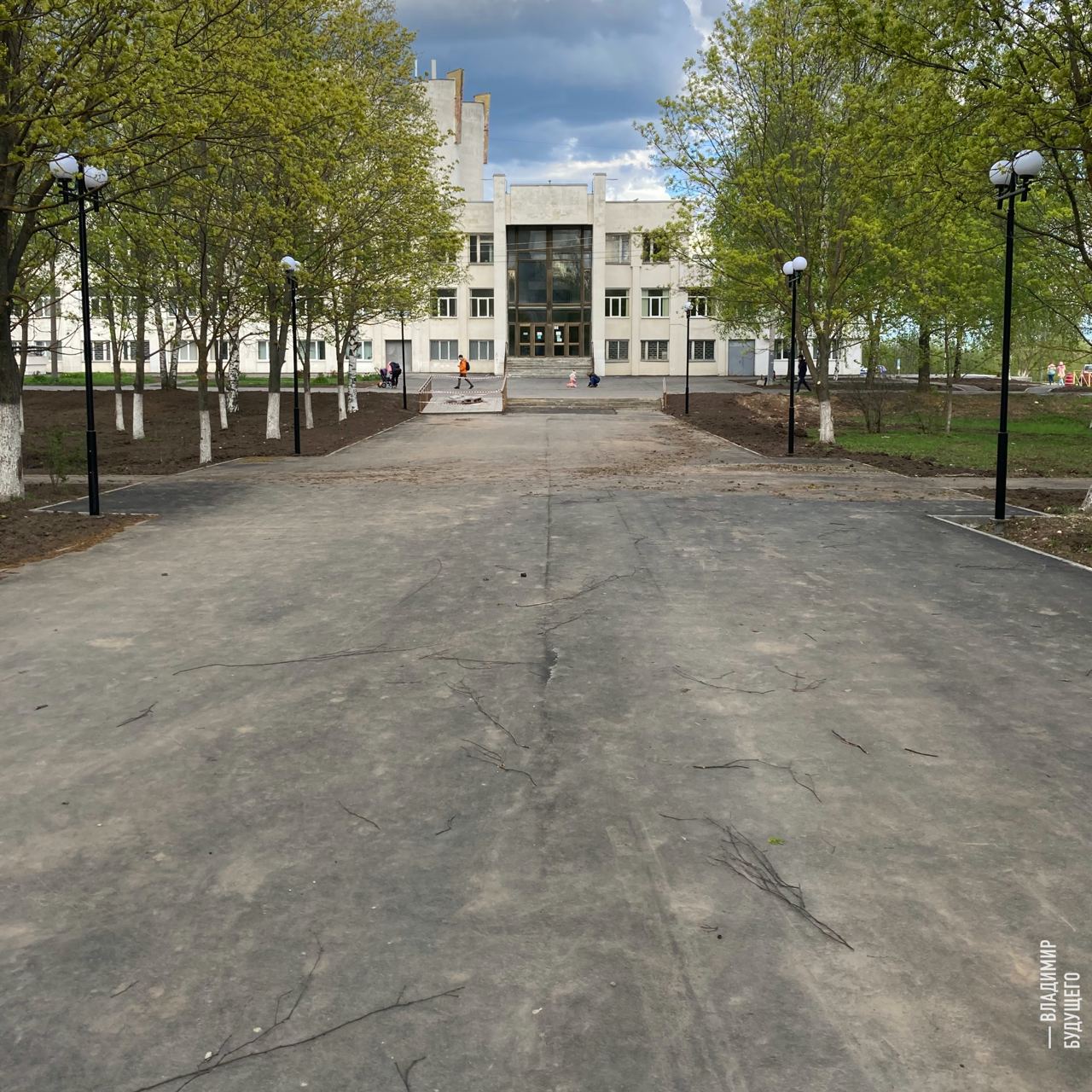 «Ключ-Медиа» собрал для вас обзор городских благоустройств с отремонтированными дворами, зелеными зонами, новыми локациями для отдыха и сотнями тысяч цветов!