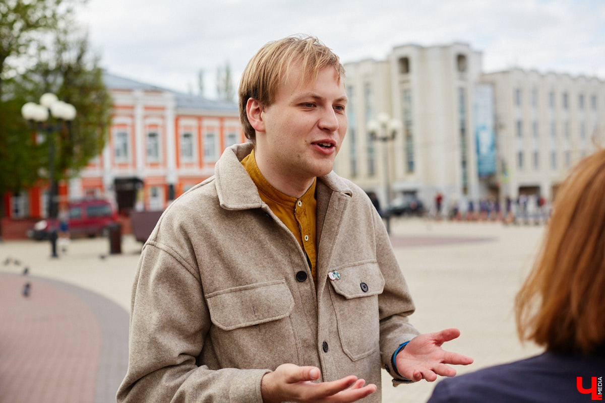 Увидеть, чтобы понять: кто знакомит Владимир с театральными экспериментами, зачем они нужны, и как отличить искусство от трэша?