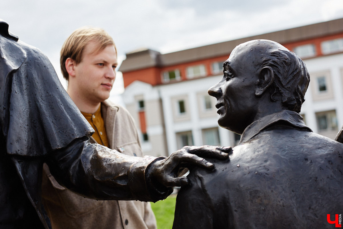 Увидеть, чтобы понять: кто знакомит Владимир с театральными экспериментами, зачем они нужны, и как отличить искусство от трэша?
