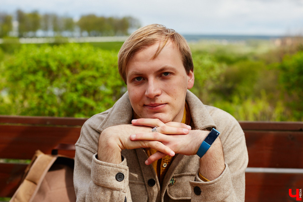 Увидеть, чтобы понять: кто знакомит Владимир с театральными экспериментами, зачем они нужны, и как отличить искусство от трэша?