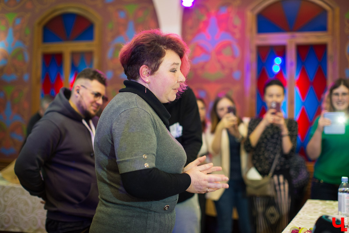 «Ключ-Медиа» объявляет битву окрошек-2022. На кулинарный ринг выходят супы от Константина Ивлева, шеф-повара суздальского ресторана Дениса Королькова и участницы «Адской кухни-4» Светланы Балыкиной. Голосуем и делимся своими рецептами в комментариях!