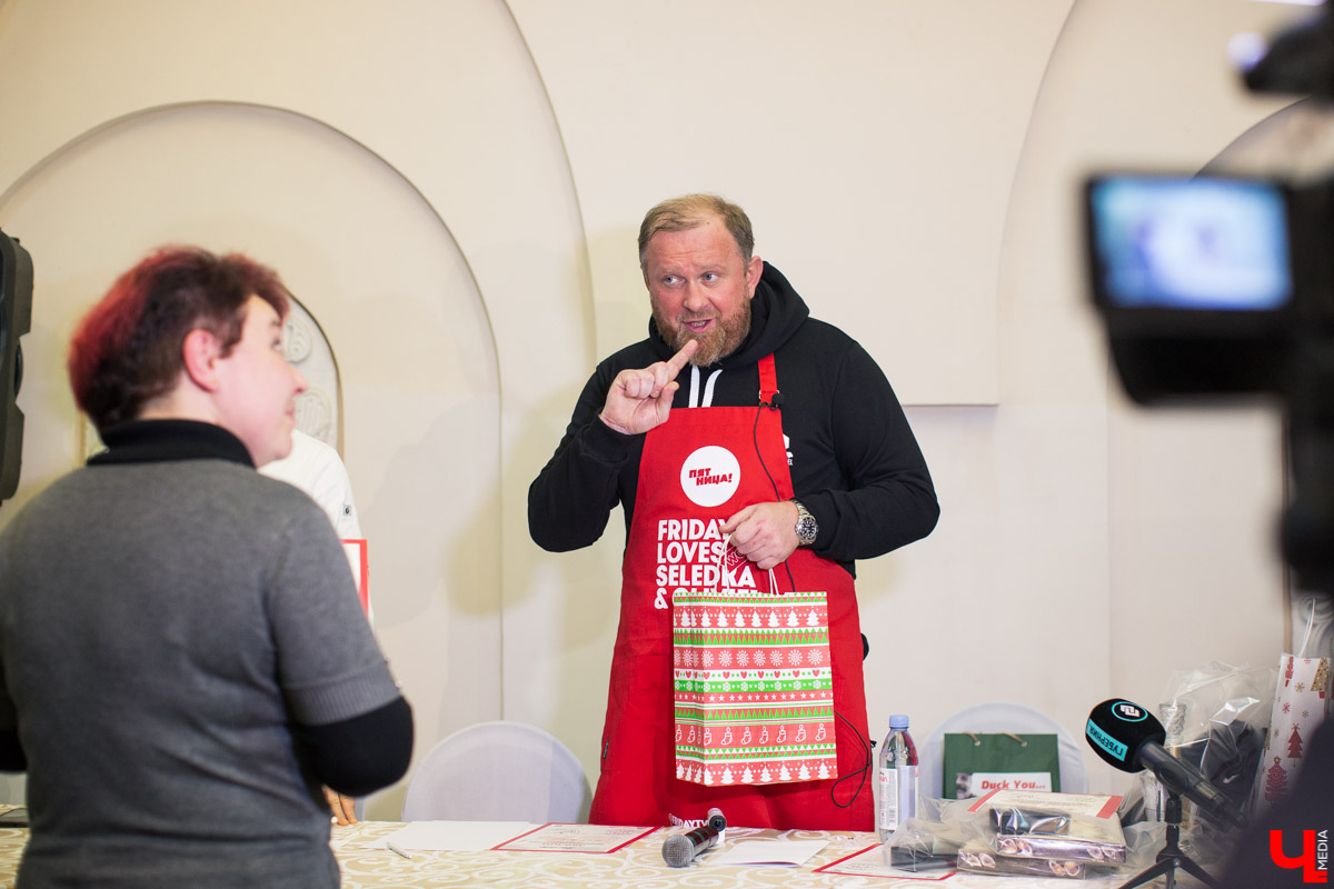 «Ключ-Медиа» объявляет битву окрошек-2022. На кулинарный ринг выходят супы от Константина Ивлева, шеф-повара суздальского ресторана Дениса Королькова и участницы «Адской кухни-4» Светланы Балыкиной. Голосуем и делимся своими рецептами в комментариях!