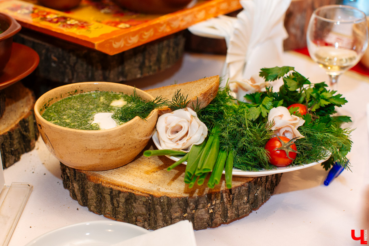 «Ключ-Медиа» объявляет битву окрошек-2022. На кулинарный ринг выходят супы от Константина Ивлева, шеф-повара суздальского ресторана Дениса Королькова и участницы «Адской кухни-4» Светланы Балыкиной. Голосуем и делимся своими рецептами в комментариях!