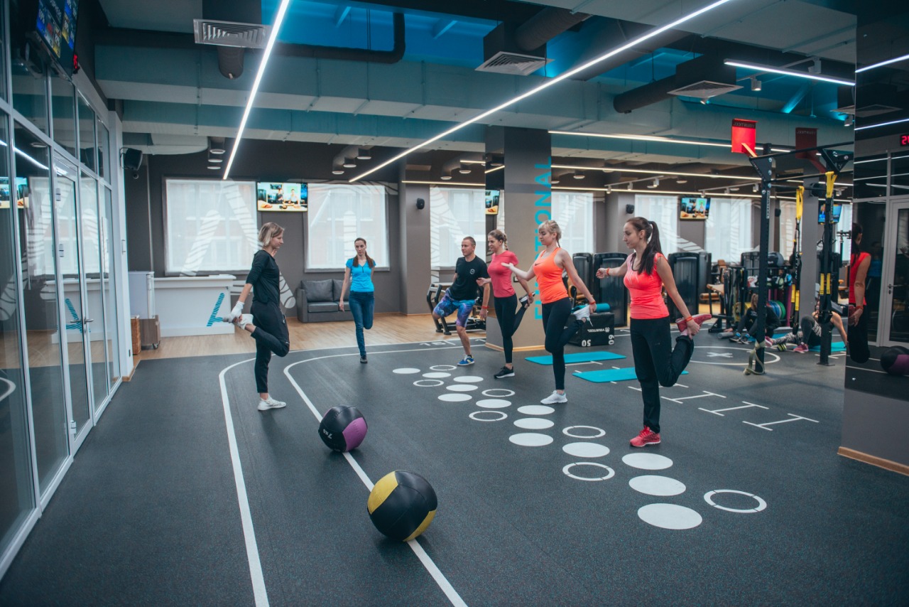 Всем известно, что успех любой компании — заслуга работающих там людей. А хороший коллектив — это, несомненно, дружный коллектив. Как же его таким сделать? Корпоративный тимбилдинг вам в помощь!