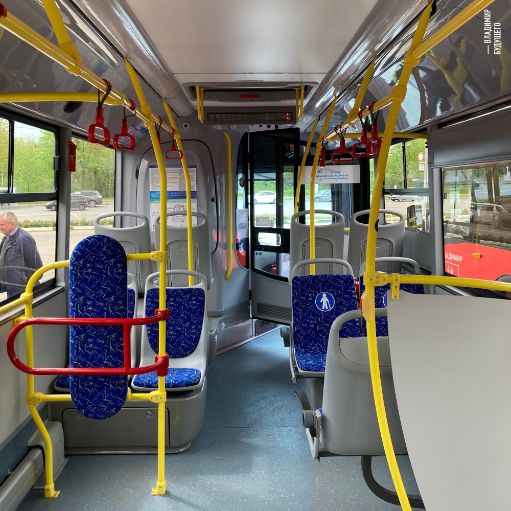 14 новых автобусов начали курсировать на улицах Владимира. И это первое обновление общественного транспорта за последнее время. Заметить красные машины можно издалека. В чем же их особенность?