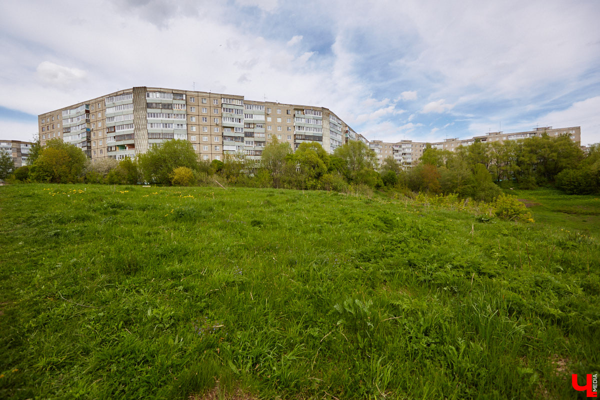 20 мая 1950 года ко Владимиру были присоединены два старинных села – Красное и Доброе. Сейчас этот спальный район, кроме многоэтажных домов, имеет богатую инфраструктуру. Некоторые из объектов – либо самые большие, либо вообще единственные в городе. Поэтому давайте вспомним сегодня выдающиеся рекорды Доброго.