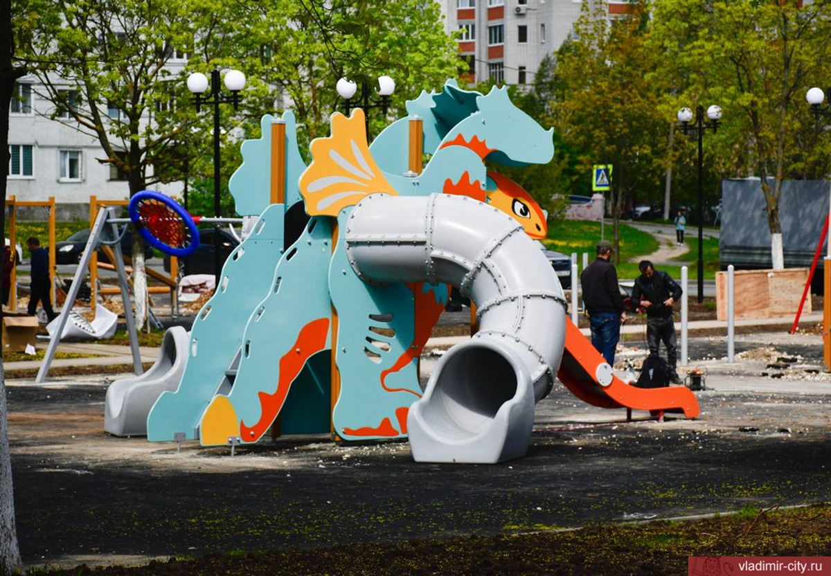За последние пять лет во Владимире открылось немало детских площадок. Конечно, детям везде хорошо, но, надо признать, у всех специализированных локаций есть свои достоинства и недостатки. Вот об этом предлагаем поговорить поподробнее в нашем сегодняшнем обзоре.