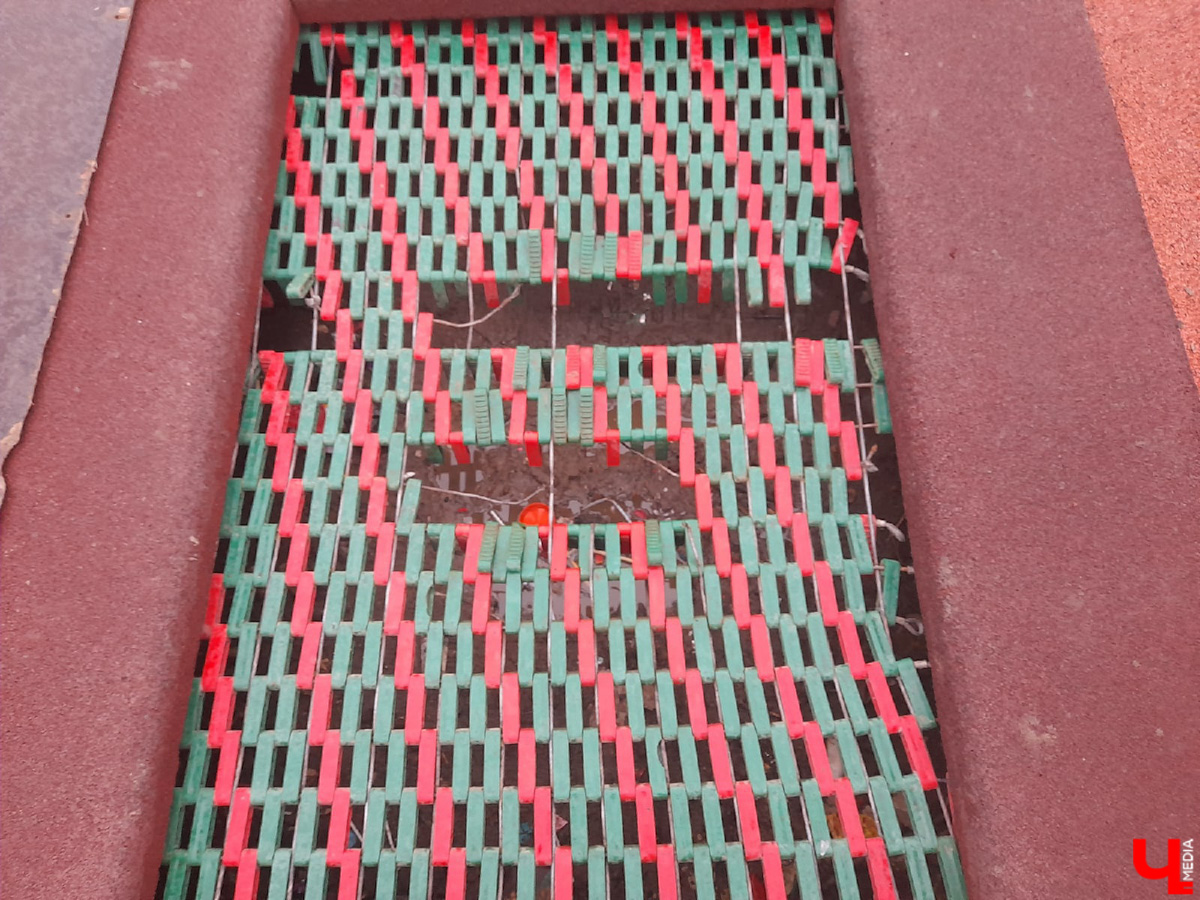 За последние пять лет во Владимире открылось немало детских площадок. Конечно, детям везде хорошо, но, надо признать, у всех специализированных локаций есть свои достоинства и недостатки. Вот об этом предлагаем поговорить поподробнее в нашем сегодняшнем обзоре.