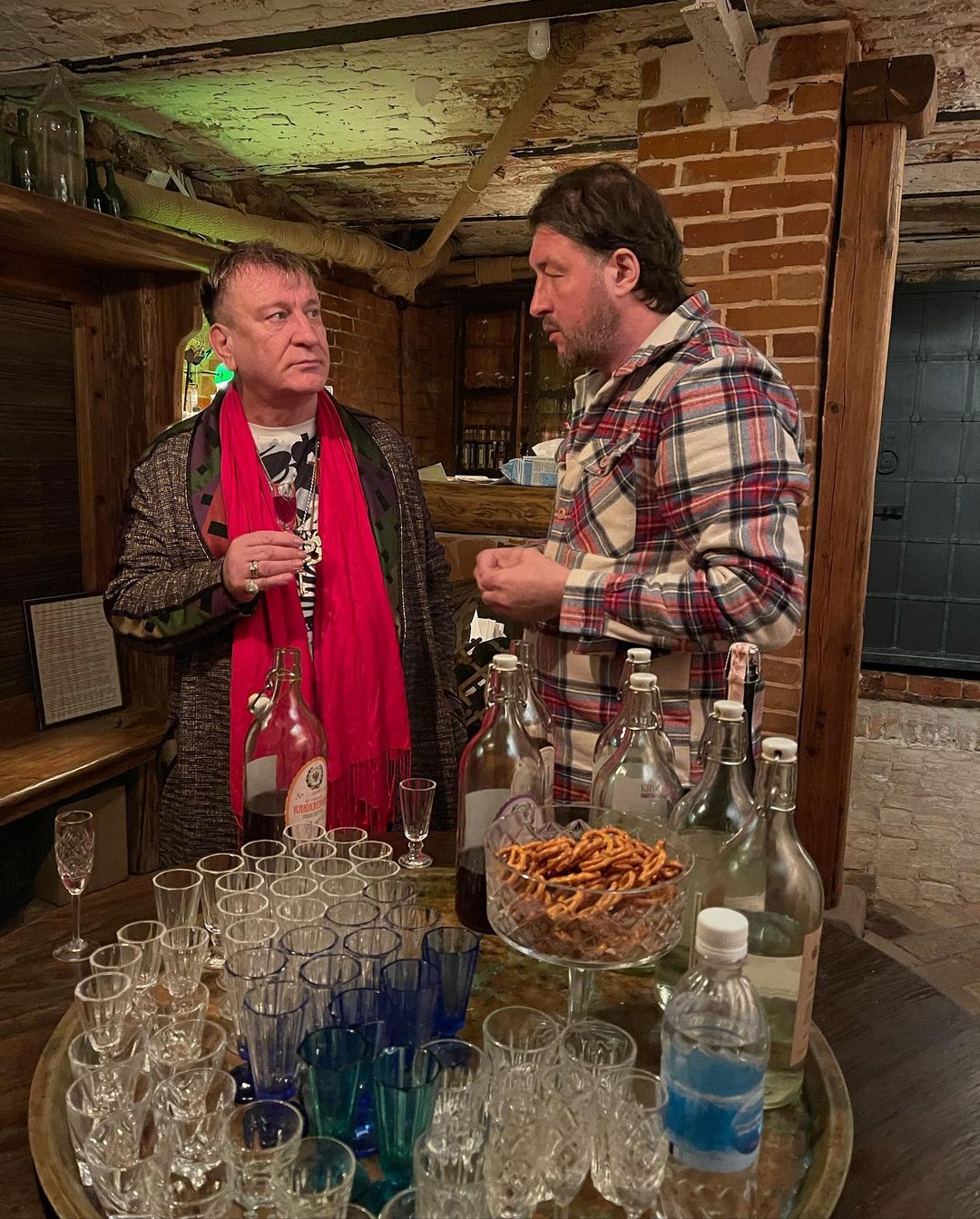 «Голос снеговика Олафа» в Киржаче и селебрити на Суздальской земле. Жители области рассказывают об известных гостях, посетивших 33-регион в минувшие выходные.