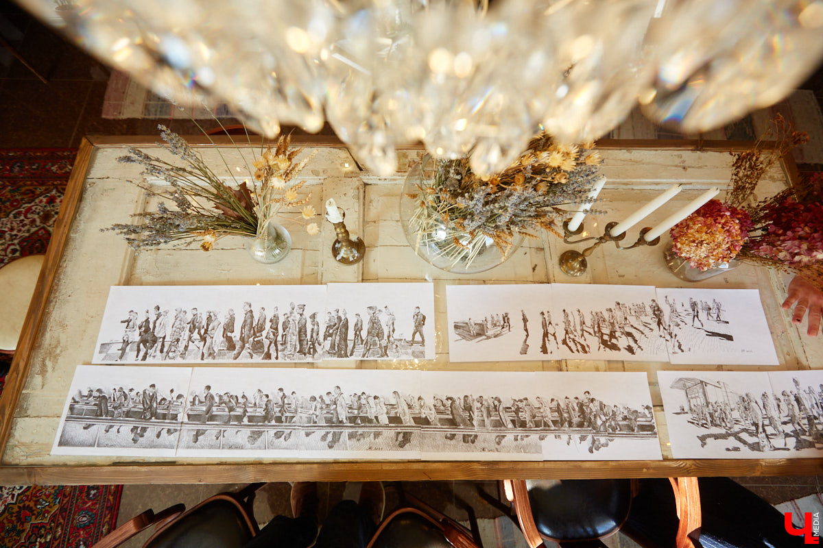 В мае американский художник с русской душой Евгений Кравцов презентовал свои работы на масштабных ярмарках искусств: в петербургском «Севкабеле» (откуда спустя пару дней был вежливо «изгнан») и московском «Винзаводе» (где вручил одну из своих работ телеведущему Андрею Малахову). Подробнее о (не)удачах, а также реализации новых серий расскажет сам творец.