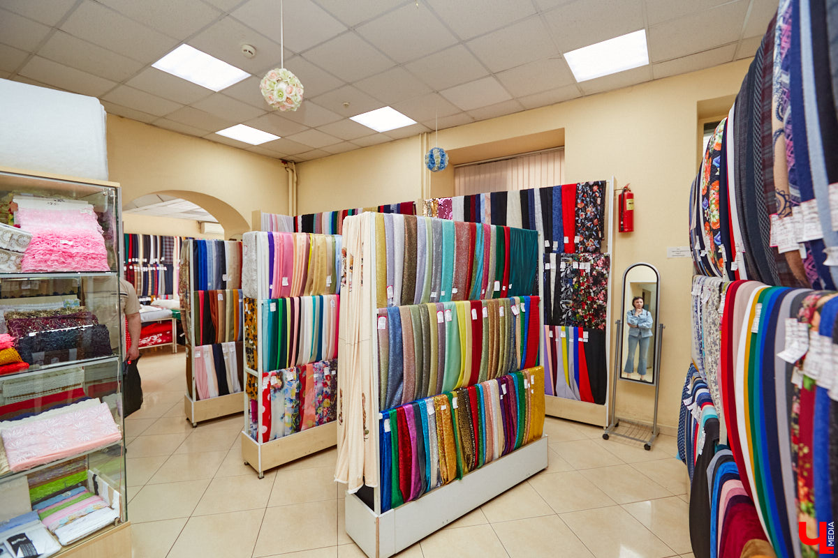 Как проявить заботу по отношению к незнакомому одинокому человеку, который в этом нуждается? Предприниматель Любовь Сизова нашла выход: ее магазин тканей во Владимире уже второй год подряд организует благотворительную акцию помощи «Одеяло добра». И вы тоже можете к ней присоединиться!