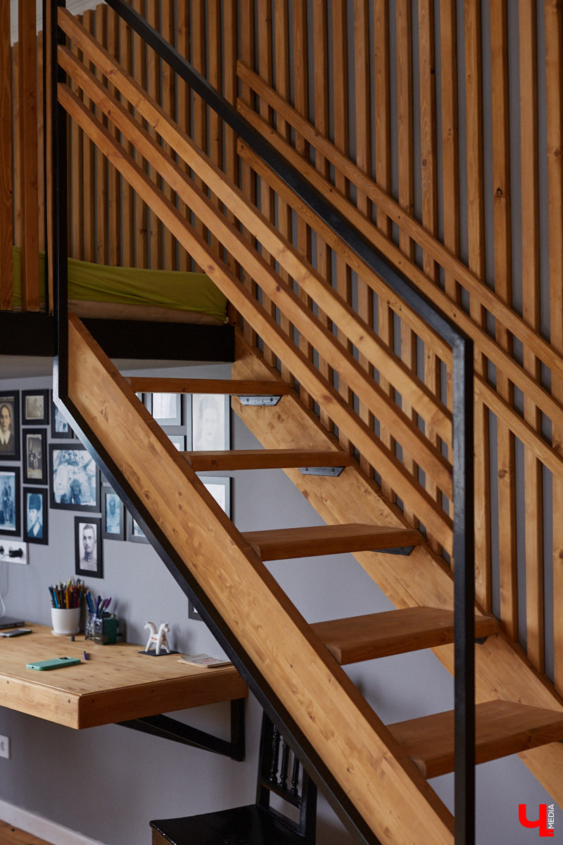 Владимирцы с пятью детьми поселились на лесном хуторе и превратили в симпатичную дачу квартиру в самом центре города.