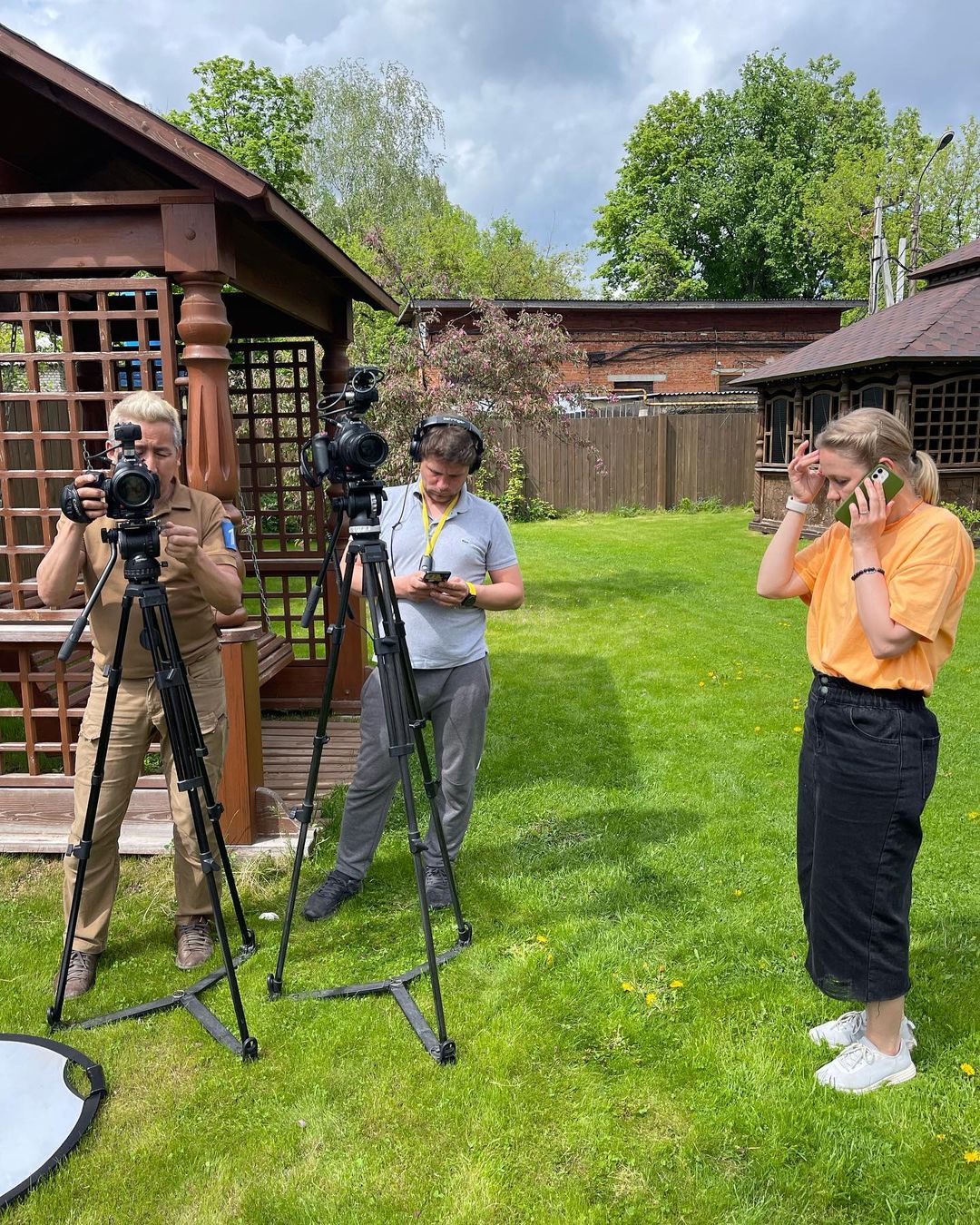 Киржач в эпицентре событий! На днях он стал первым героем нового телевизионного проекта, который скоро выйдет на Первом канале. Съемочная группа работала в городе 4 дня. А вчера в Киржаче стартовал грандиозный музыкальный фестиваль.