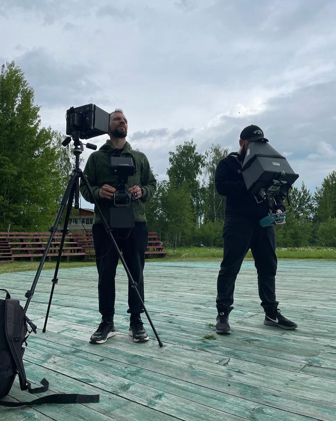 Киржач в эпицентре событий! На днях он стал первым героем нового телевизионного проекта, который скоро выйдет на Первом канале. Съемочная группа работала в городе 4 дня. А вчера в Киржаче стартовал грандиозный музыкальный фестиваль.